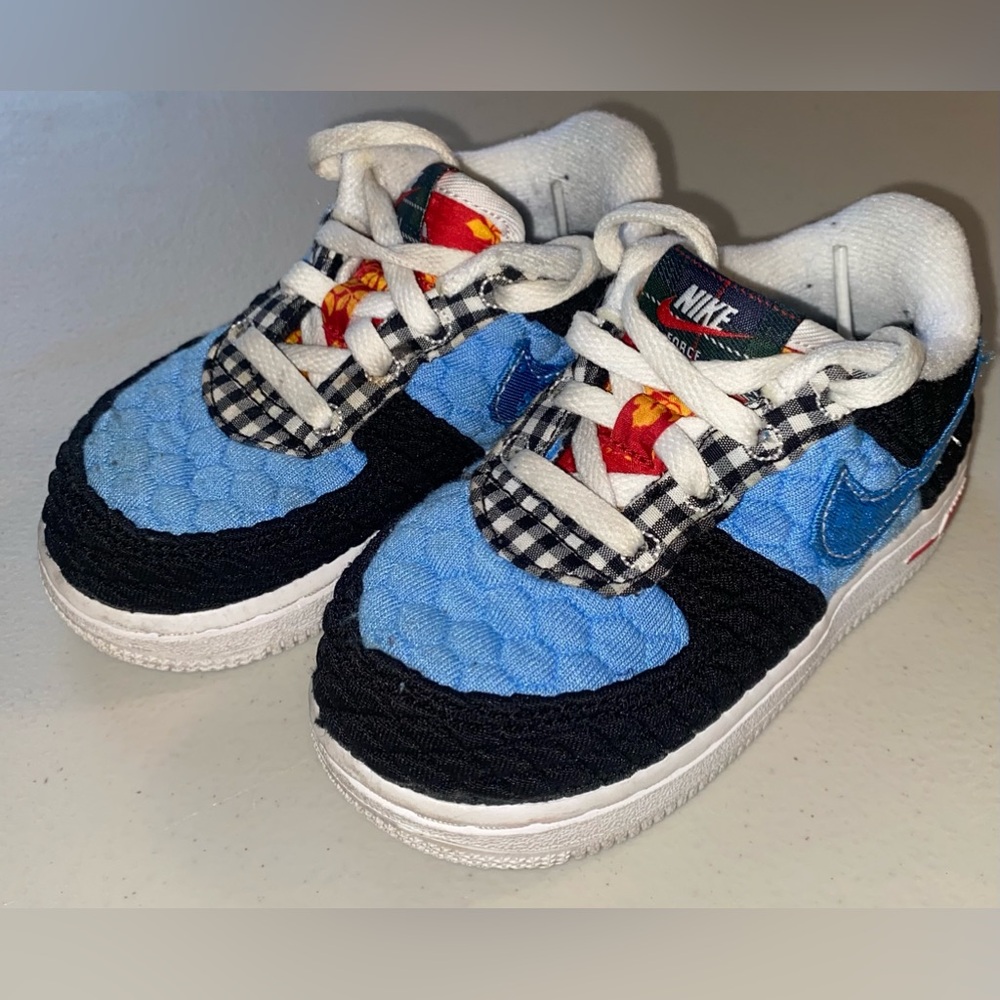 Used Nike Sneakers 8C